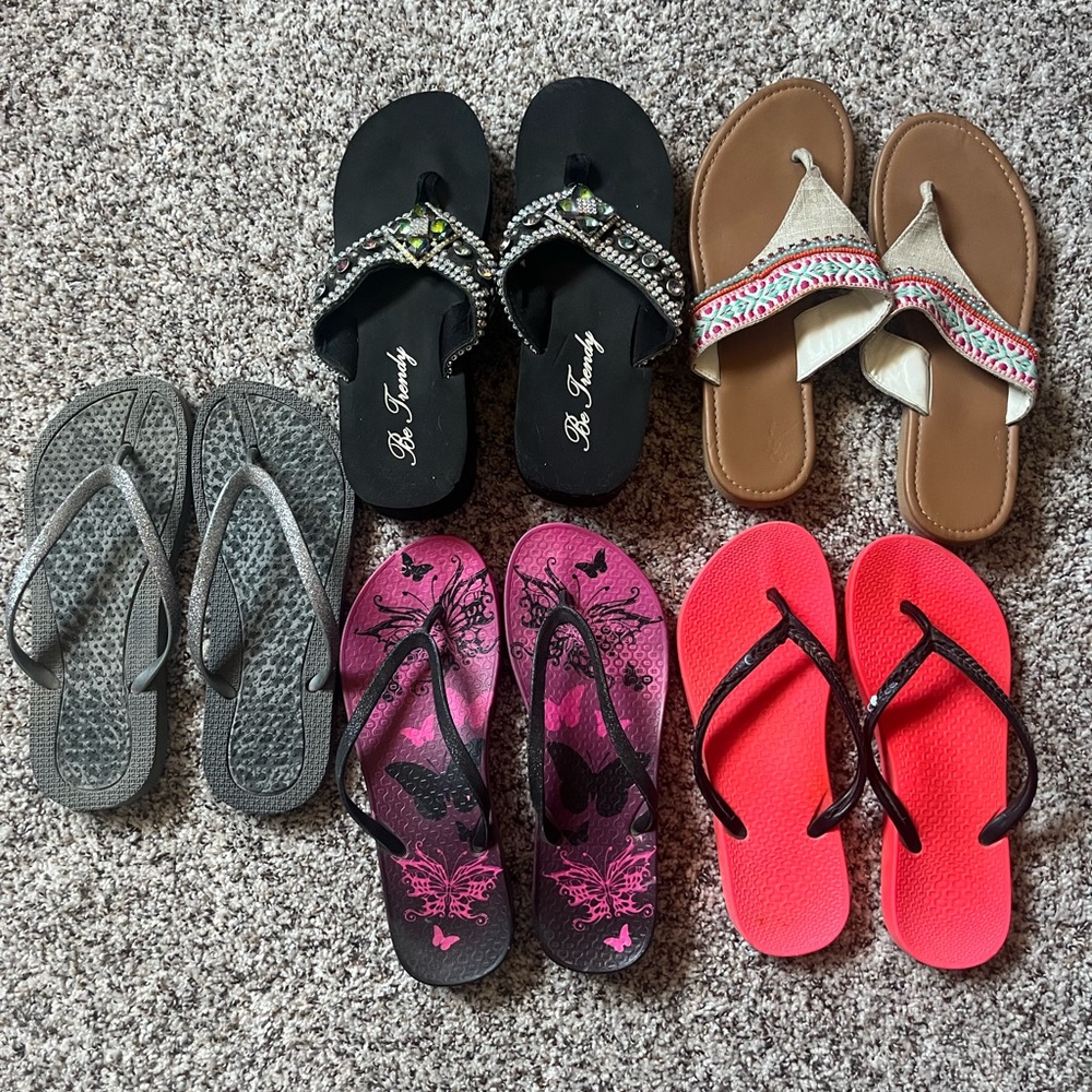 Women’s flip flops